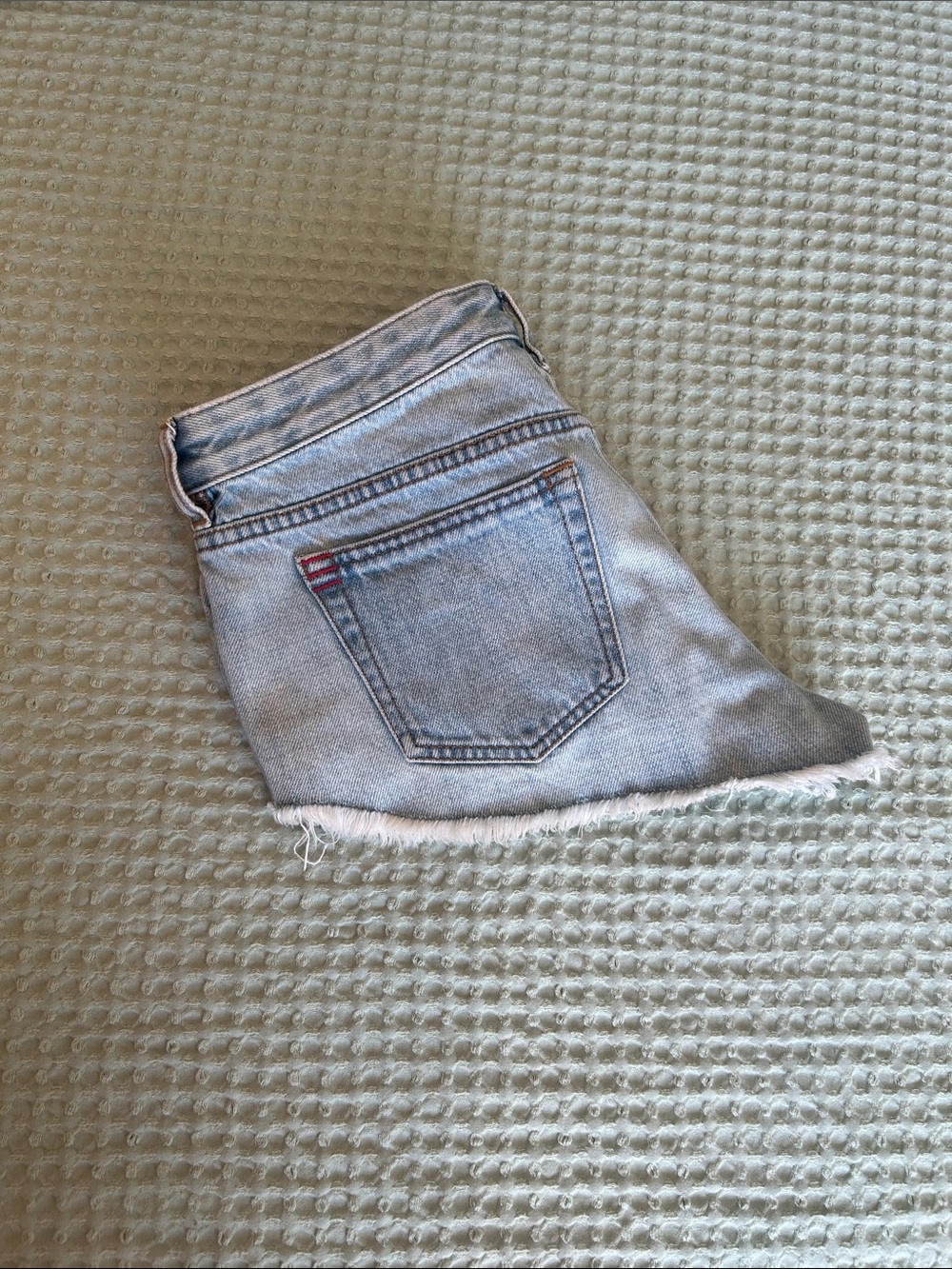 BDG low rise denim cutoff shorts size 25